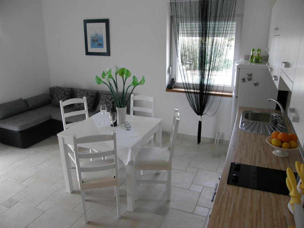 Apartments Belegrata Biograd Na Moru Exteriör bild