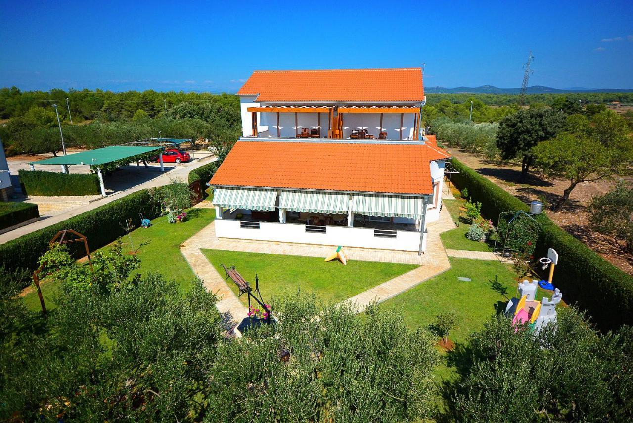 Apartments Belegrata Biograd Na Moru Exteriör bild