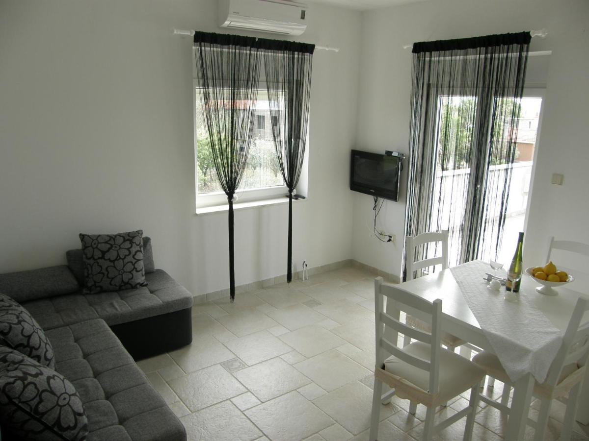 Apartments Belegrata Biograd Na Moru Exteriör bild