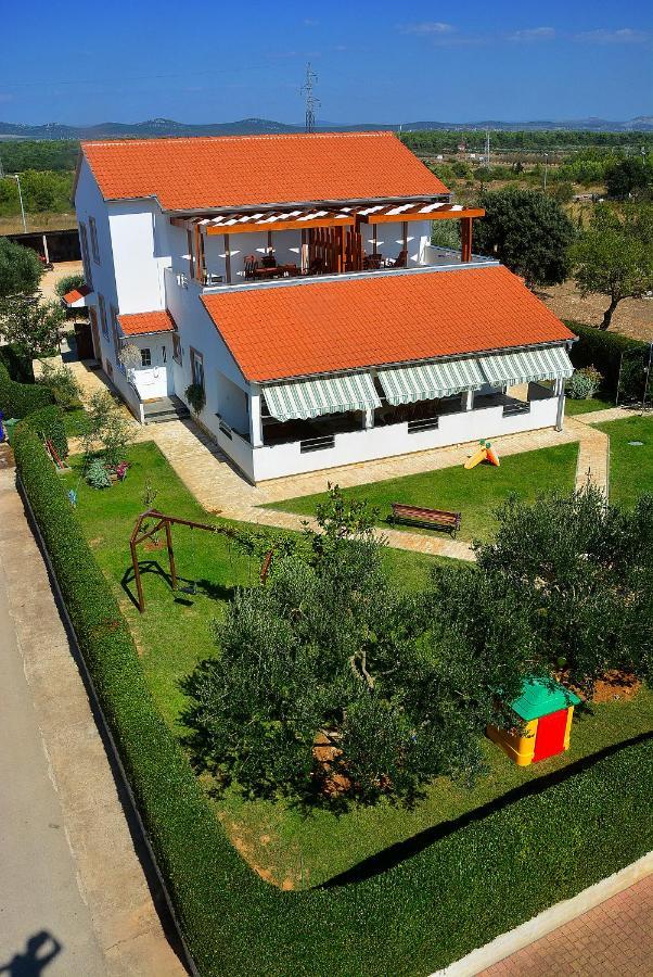 Apartments Belegrata Biograd Na Moru Exteriör bild